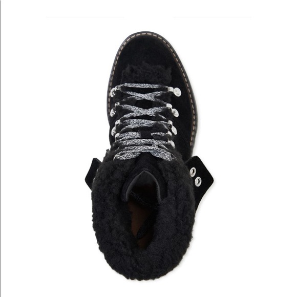 Time and Tru Women’s Cozy Hiker Boots - Picture 2 of 8